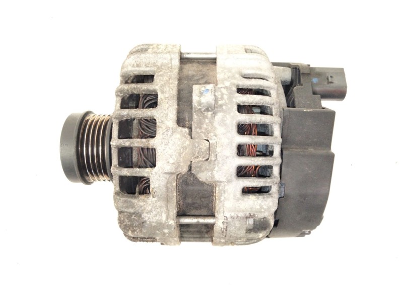 Recambio de alternador para mercedes-benz clase a (w176) a 180 (176.042) referencia OEM IAM A0009061903  