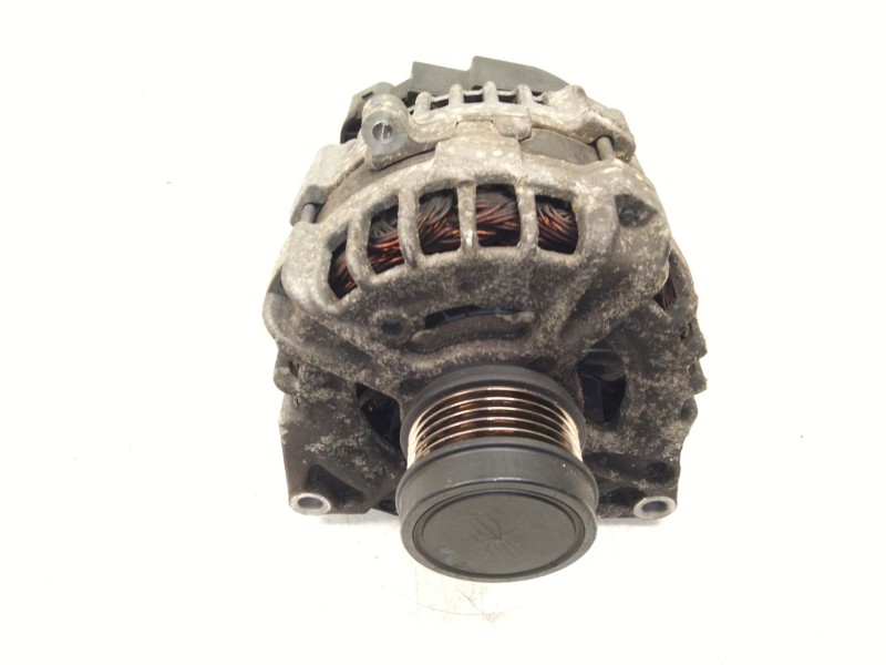 Recambio de alternador para mercedes-benz clase a (w176) a 180 (176.042) referencia OEM IAM A0009061903  