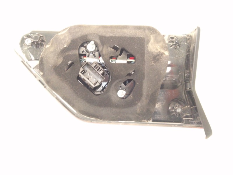 Recambio de piloto trasero izquierdo porton para volkswagen tiguan (5n_) 2.0 tdi 4motion referencia OEM IAM 5NA945093  