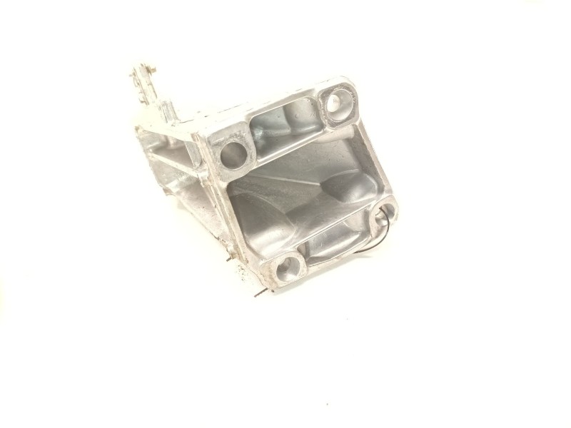 Recambio de soporte motor izquierdo superior para land rover defender station wagon (l663) p300 si4 4x4 referencia OEM IAM KPLA-