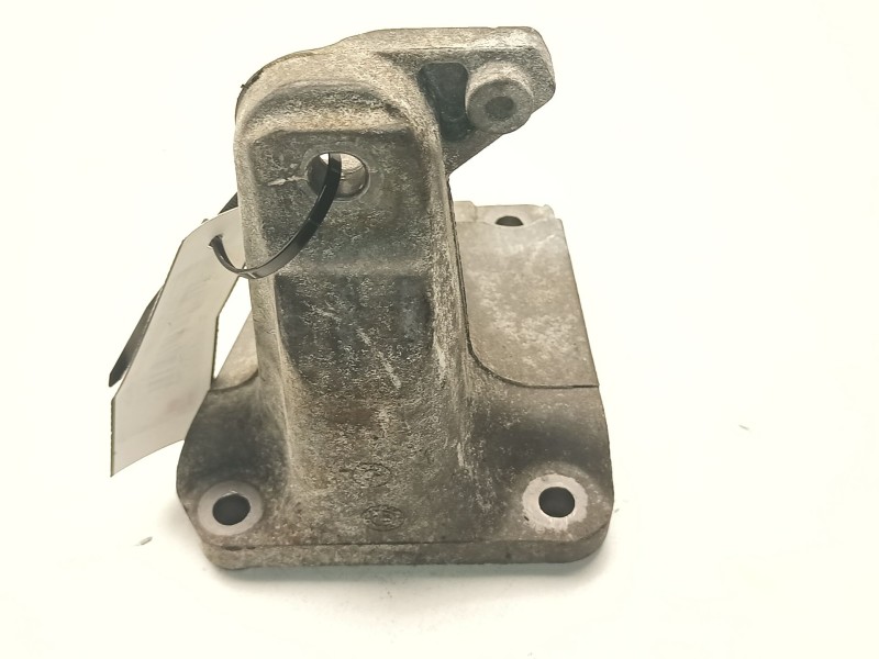 Recambio de soporte motor derecho superior para bmw 1 (f21) 120 d referencia OEM IAM 22116788612  