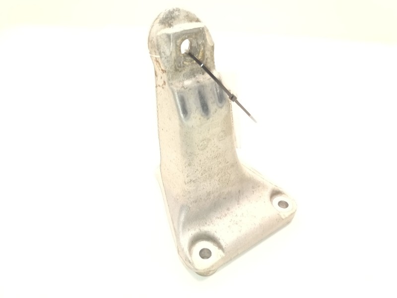 Recambio de soporte motor derecho superior para bmw x3 (f25) xdrive 20 d referencia OEM IAM 22116784826  