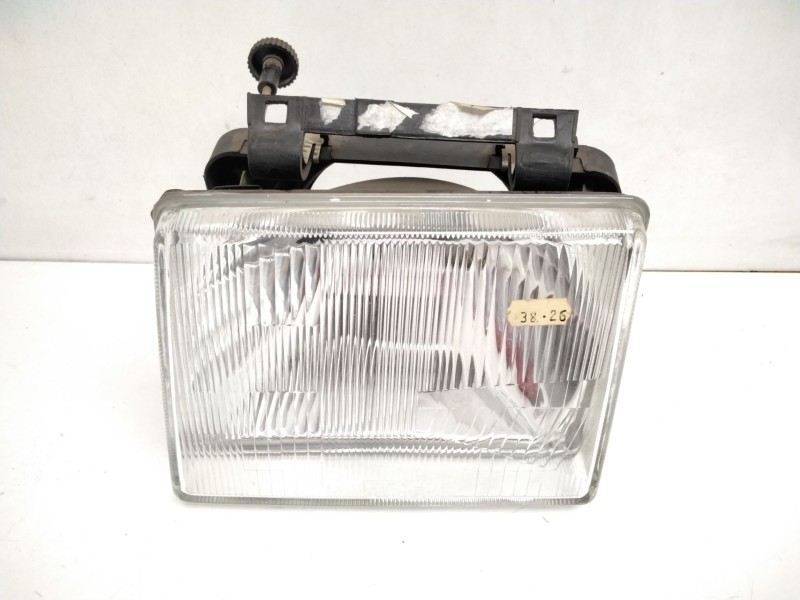 Recambio de faro izquierdo para opel corsa a city referencia OEM IAM 90273111  