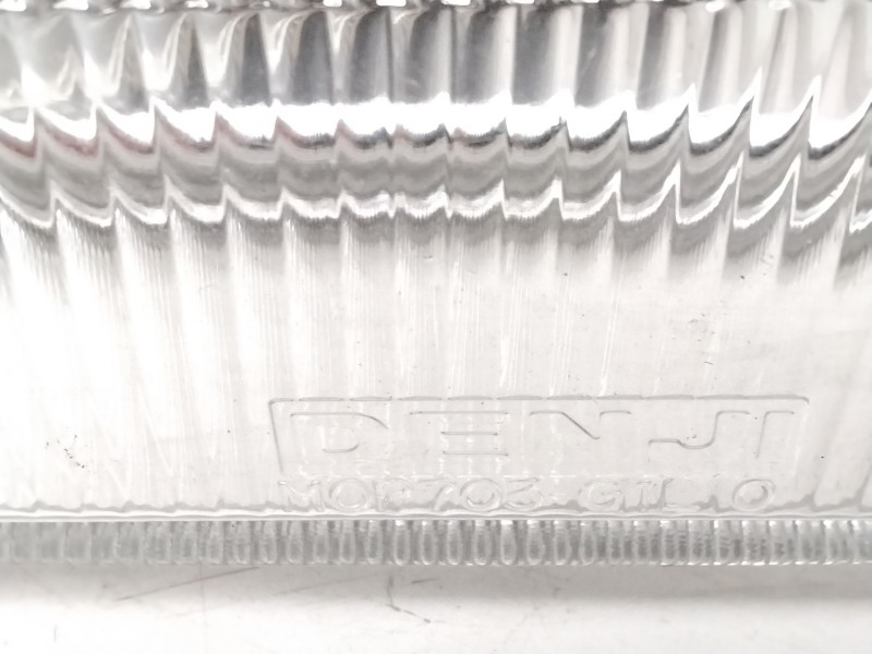 Recambio de faro izquierdo para opel corsa a city referencia OEM IAM 90273111  