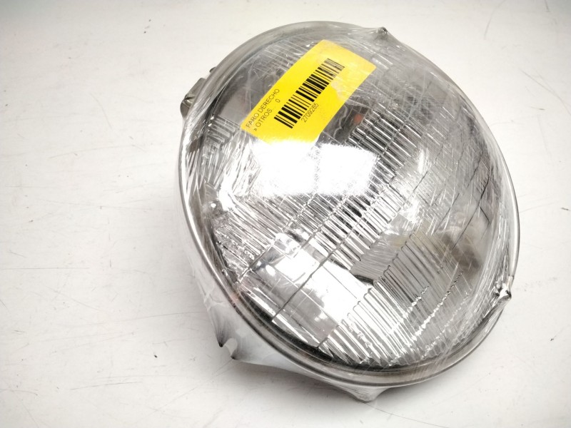 Recambio de faro derecho para avia d-line d 60 referencia OEM IAM 2006088C91  INTERNATIONAL NAVISTAR