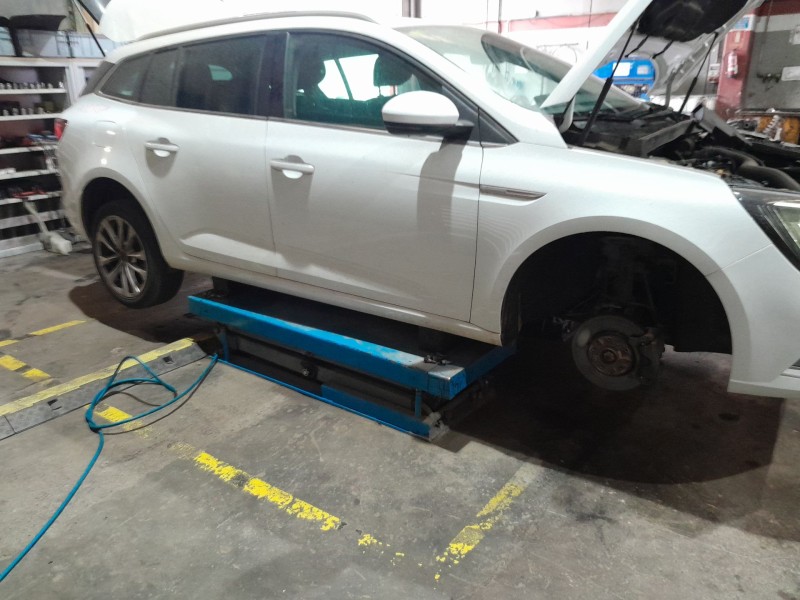 renault megane iv sport tourer (k9a/m/n_) del año 2017