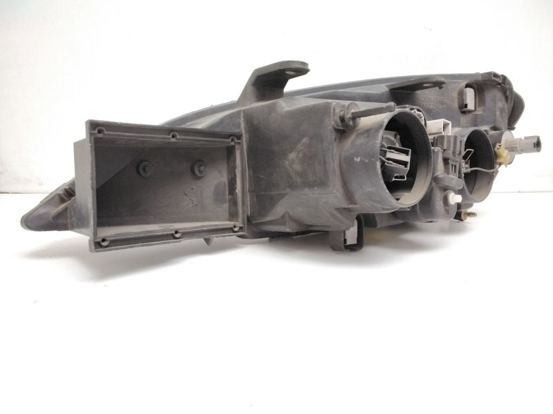 Recambio de faro derecho para nissan primera (p11) 1.8 16v referencia OEM IAM 260109F600  