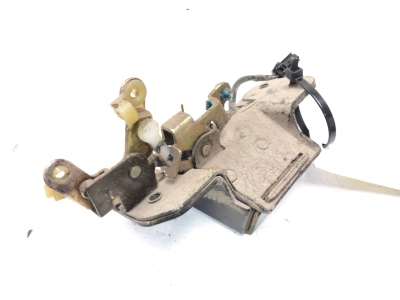 Recambio de cerradura maletero / porton para daewoo lanos (klat) 1.5 referencia OEM IAM   