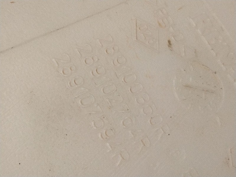 Recambio de deposito limpia para renault megane iv sport tourer (k9a/m/n_) 1.2 tce 130 (k9mr) referencia OEM IAM 289100350R  