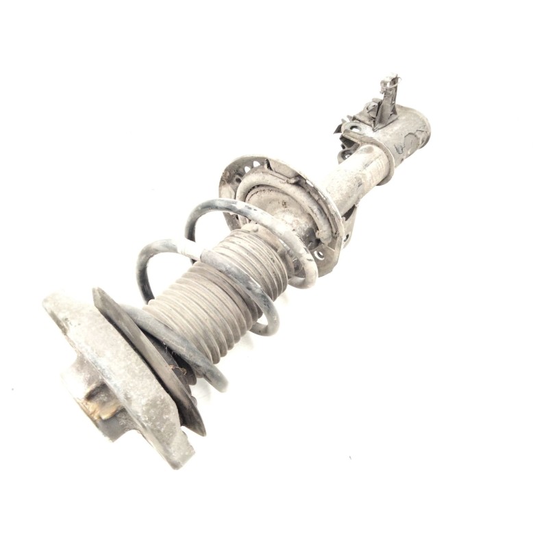 Recambio de amortiguador delantero derecho para mercedes-benz clase a (w176) a 180 (176.042) referencia OEM IAM A1763202838  