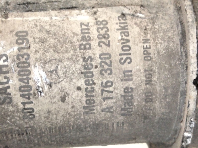 Recambio de amortiguador delantero derecho para mercedes-benz clase a (w176) a 180 (176.042) referencia OEM IAM A1763202838  