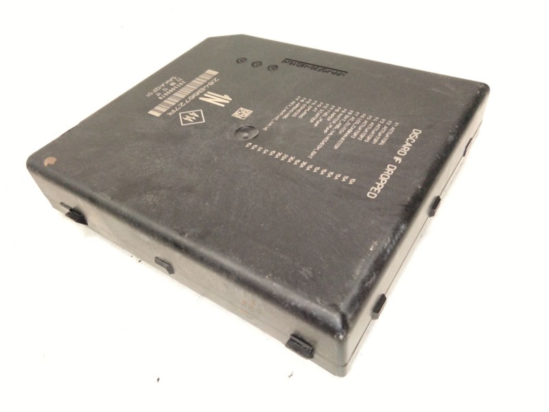 Recambio de caja fusibles para renault megane iv sport tourer (k9a/m/n_) 1.2 tce 130 (k9mr) referencia OEM IAM 284B66727R  