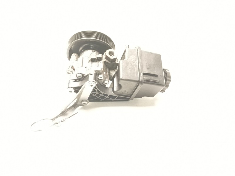 Recambio de bomba direccion para mercedes-benz sprinter 4,6-t furgón (b906) 424 (906.655, 906.657, 906.653) referencia OEM IAM A