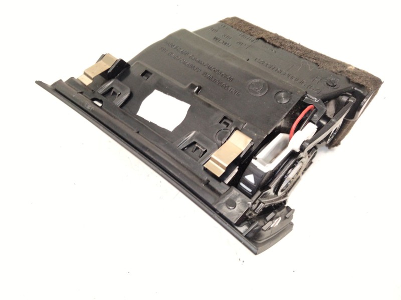 Recambio de aireador derecho para skoda superb ii (3t4) 1.8 tsi 4x4 referencia OEM IAM 3T0819702  