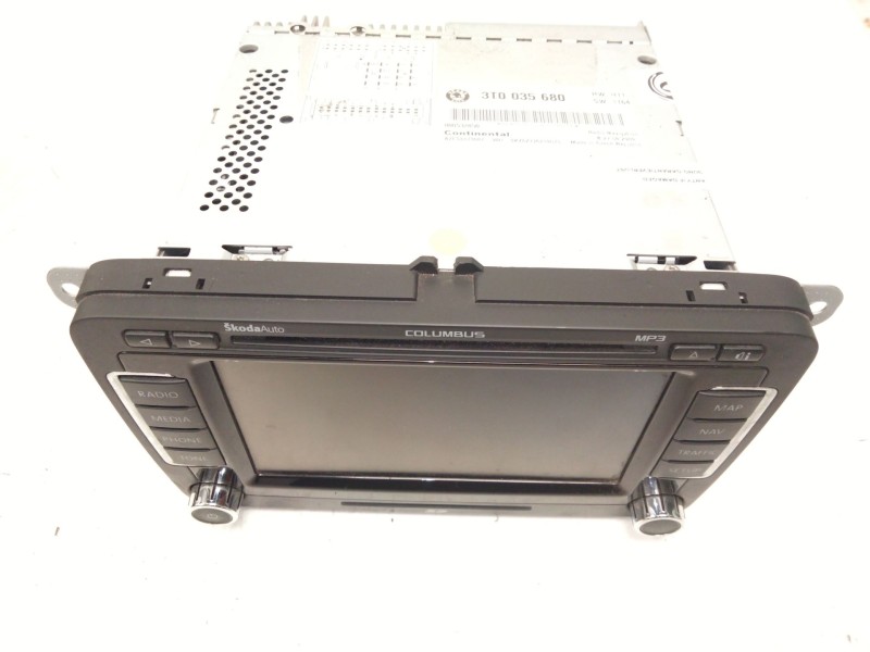 Recambio de sistema audio / radio cd para skoda superb ii (3t4) 1.8 tsi 4x4 referencia OEM IAM 3T0035680  