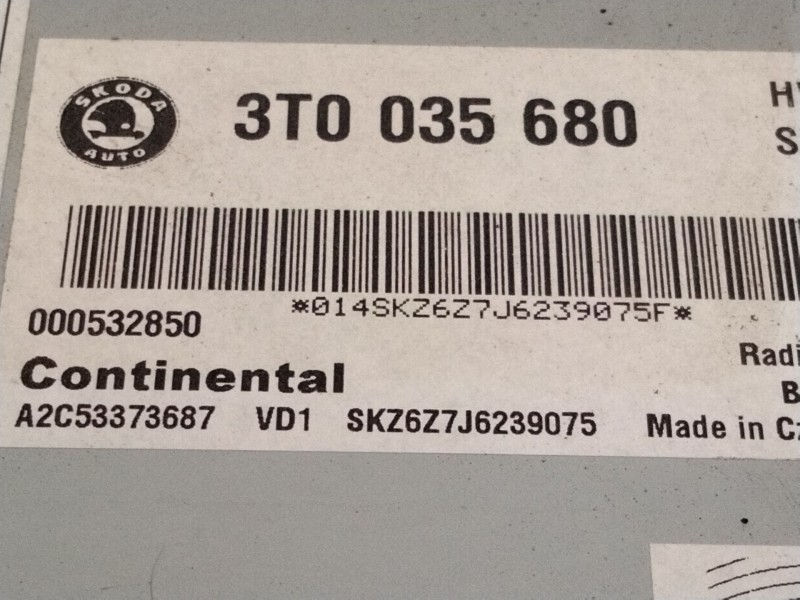 Recambio de sistema audio / radio cd para skoda superb ii (3t4) 1.8 tsi 4x4 referencia OEM IAM 3T0035680  