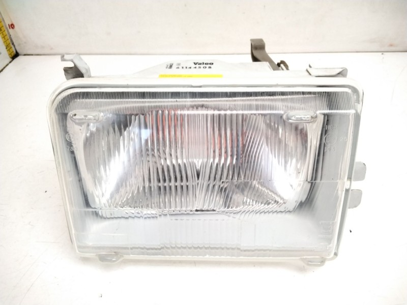 Recambio de faro derecho para talbot solara 1.6 referencia OEM IAM 61144303  