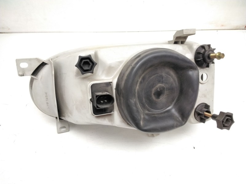 Recambio de faro derecho para volkswagen golf iii berlina (1h1) cl referencia OEM IAM 8471020 1H6941018AN 