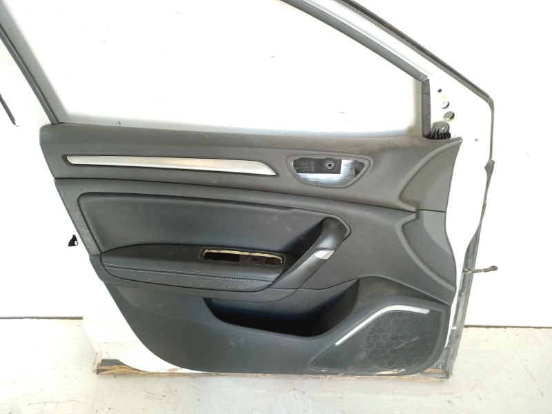 Recambio de puerta delantera izquierda para renault megane iv sport tourer (k9a/m/n_) 1.2 tce 130 (k9mr) referencia OEM IAM   