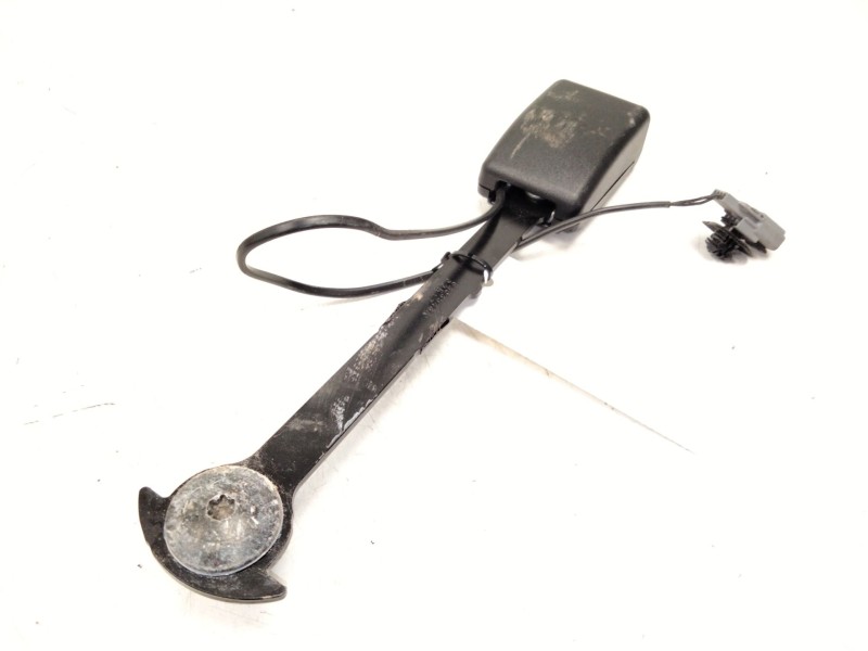 Recambio de enganche delantero izquierdo para renault megane iv sport tourer (k9a/m/n_) 1.2 tce 130 (k9mr) referencia OEM IAM 87