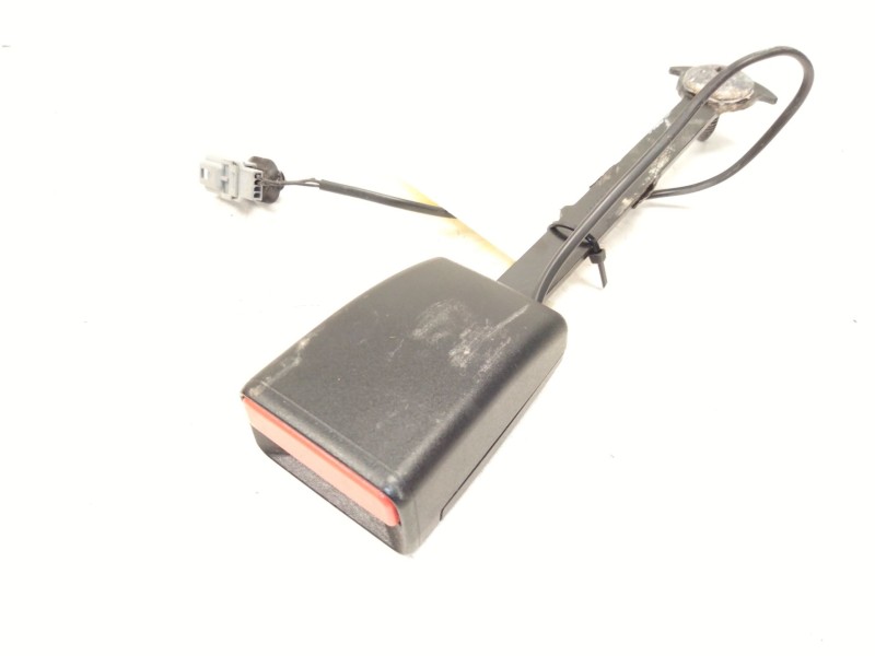 Recambio de enganche delantero izquierdo para renault megane iv sport tourer (k9a/m/n_) 1.2 tce 130 (k9mr) referencia OEM IAM 87