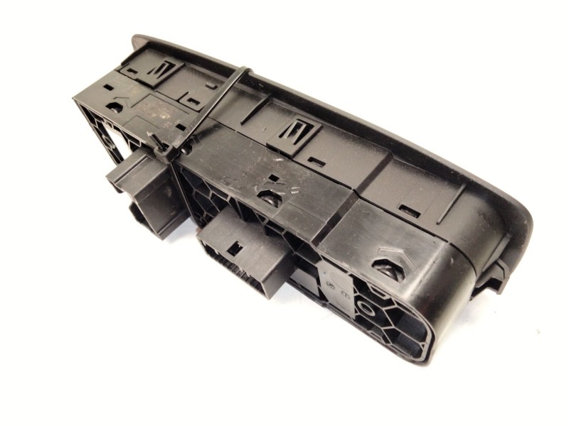 Recambio de mando elevalunas delantero izquierdo para renault megane iv sport tourer (k9a/m/n_) 1.2 tce 130 (k9mr) referencia OE