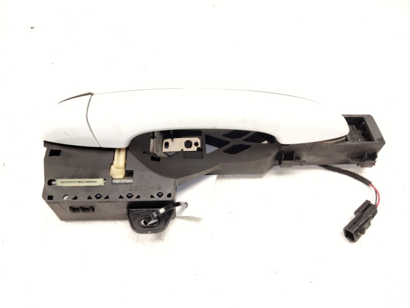 Recambio de maneta exterior trasera derecha para renault megane iv sport tourer (k9a/m/n_) 1.2 tce 130 (k9mr) referencia OEM IAM