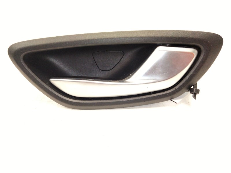 Recambio de maneta interior trasera derecha para renault megane iv sport tourer (k9a/m/n_) 1.2 tce 130 (k9mr) referencia OEM IAM