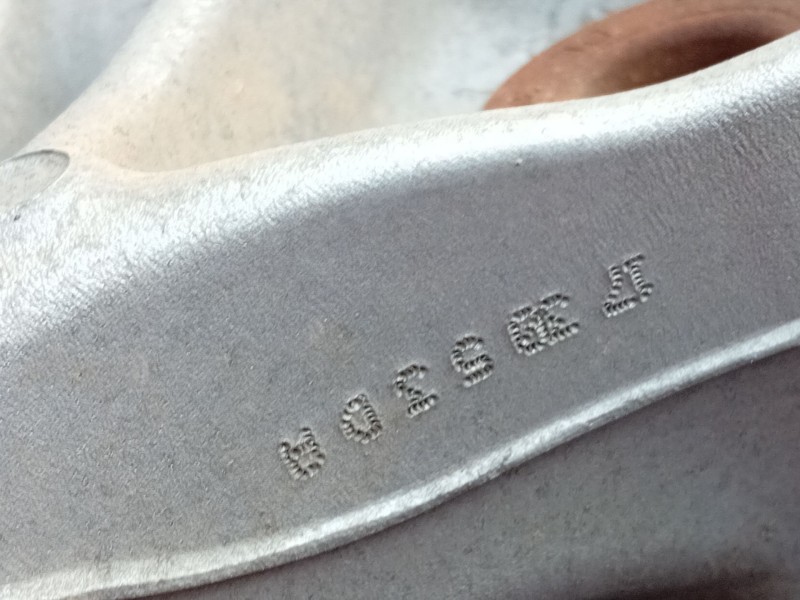 Recambio de mangueta trasera derecha para volkswagen tiguan (5n_) 2.0 tdi 4motion referencia OEM IAM   