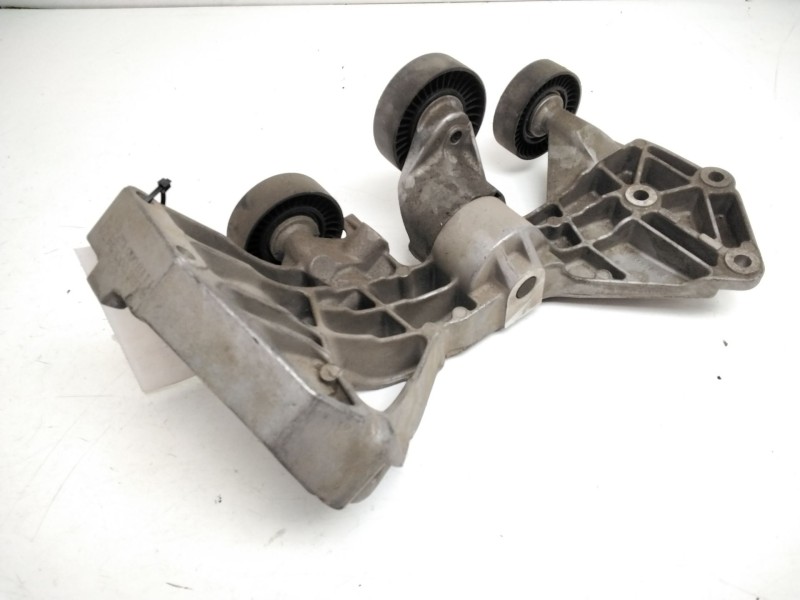 Recambio de soporte alternador para mercedes-benz clase a (w168) a 160 cdi (168.006) referencia OEM IAM AXXX2020240  