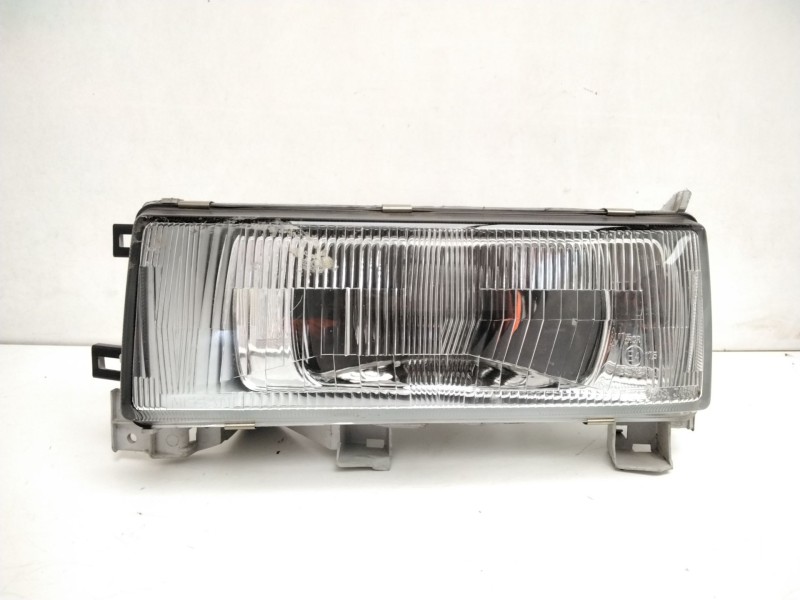 Recambio de faro izquierdo para nissan bluebird (u11) 1.8 referencia OEM IAM IKI1203L  