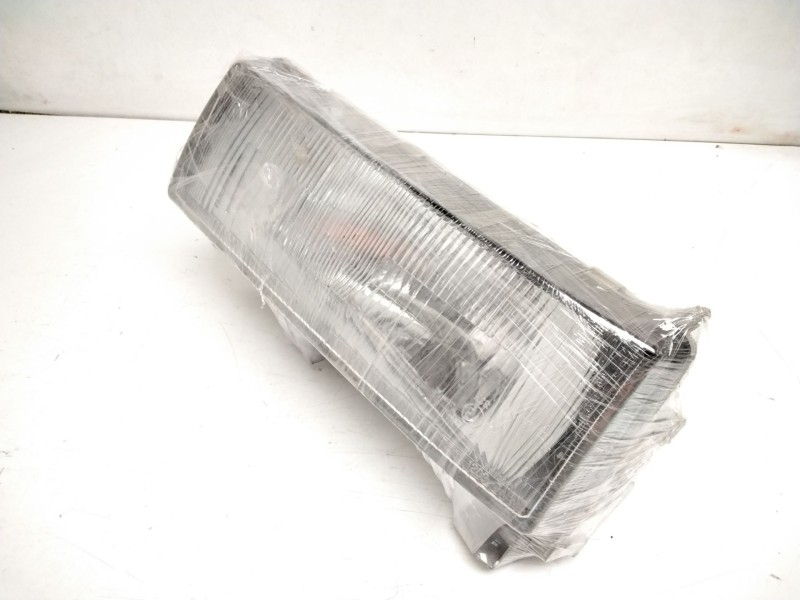 Recambio de faro izquierdo para nissan bluebird (u11) 1.8 referencia OEM IAM IKI1203L  