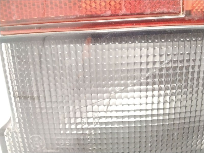 Recambio de piloto trasero derecho para nissan serena (c23m) referencia OEM IAM 265559C001  