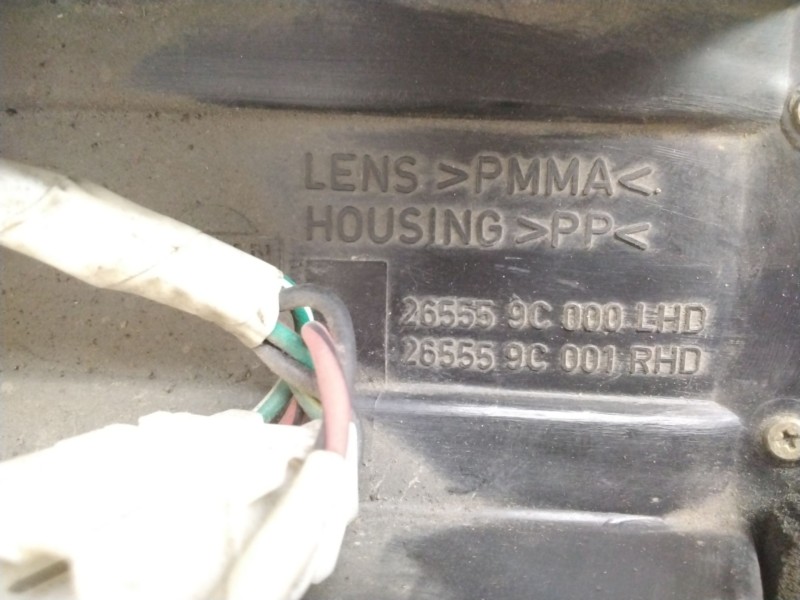 Recambio de piloto trasero derecho para nissan serena (c23m) referencia OEM IAM 265559C001  