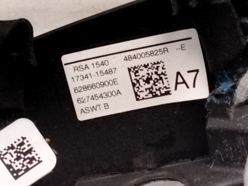 Recambio de volante para renault megane iv sport tourer (k9a/m/n_) 1.2 tce 130 (k9mr) referencia OEM IAM 484005825R  