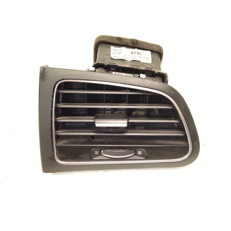 Recambio de aireador izquierdo para renault megane iv sport tourer (k9a/m/n_) 1.2 tce 130 (k9mr) referencia OEM IAM 687616296R  