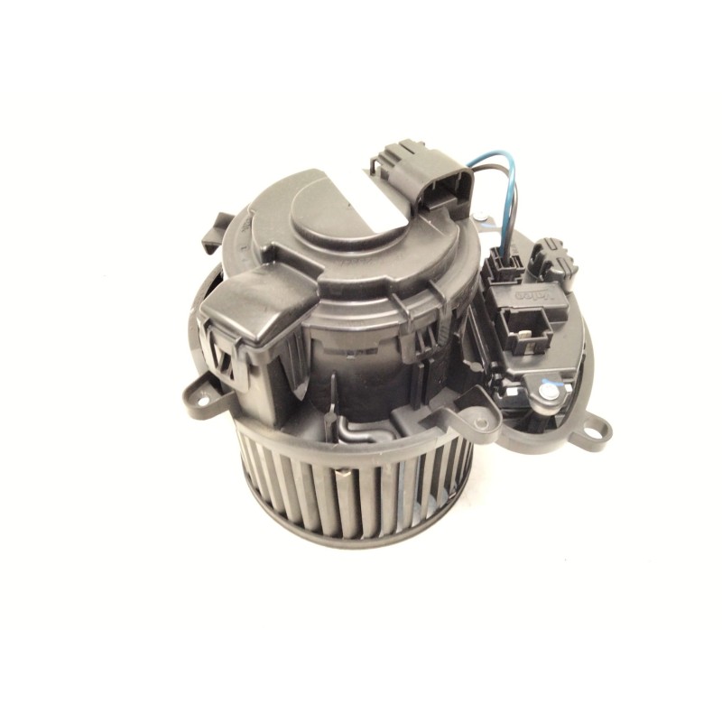 Recambio de motor calefaccion para renault megane iv sport tourer (k9a/m/n_) 1.2 tce 130 (k9mr) referencia OEM IAM   