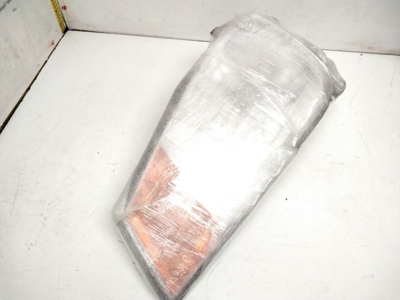 Recambio de faro derecho para nissan cabstar 110.45 referencia OEM IAM 89314261  26010BM500