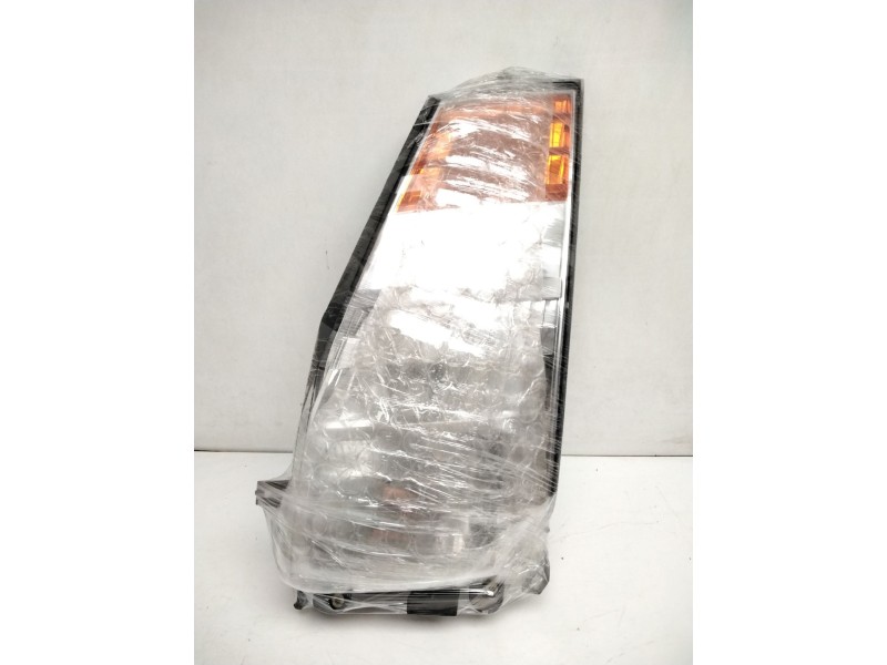 Recambio de faro izquierdo para nissan cabstar 110.45 referencia OEM IAM 89314251  26060BM500