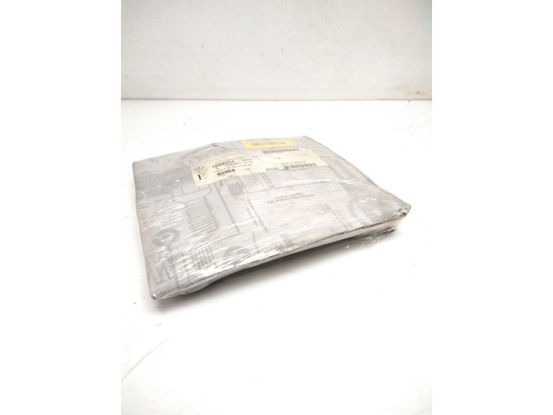 Recambio de cristal retrovisor derecho para mercedes-benz sk / om 422 referencia OEM IAM A0018117933  AMBOS LADOS