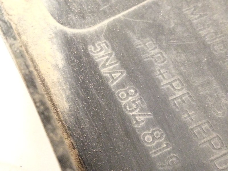 Recambio de aletin trasero izquierdo para volkswagen tiguan (5n_) 2.0 tdi 4motion referencia OEM IAM 5NA854819  