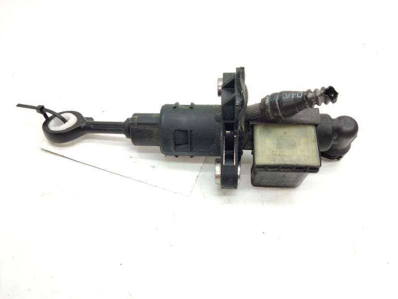 Recambio de bombin pedal embrague para audi a1 (8xk) 1.0 tfsi referencia OEM IAM 6C0927810A  