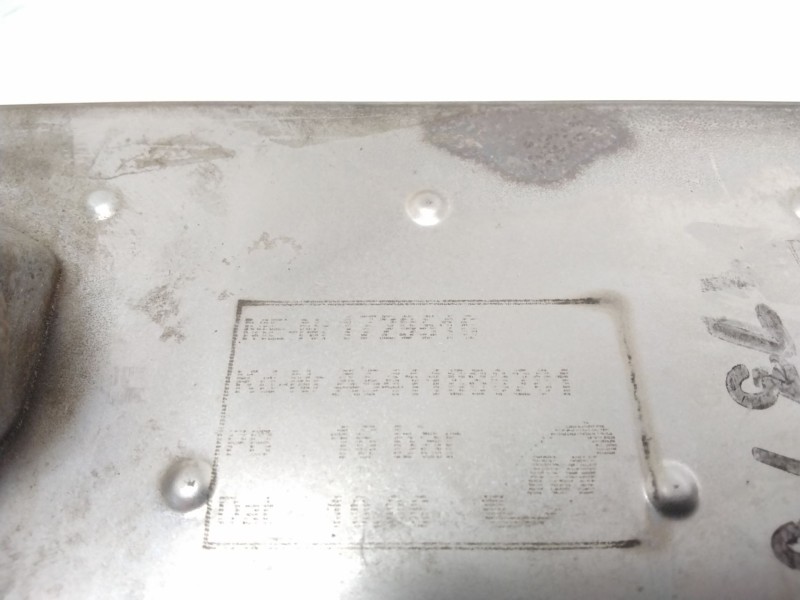 Recambio de enfriador aceite motor para mercedes-benz actros referencia OEM IAM A5411800201  