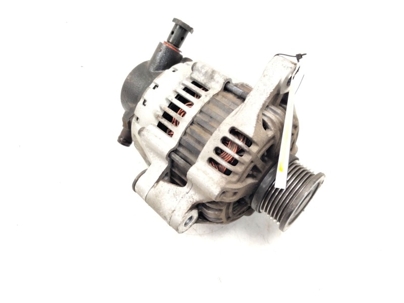 Recambio de alternador para hyundai tucson (jm) 2.0 crdi referencia OEM IAM 3730027012  