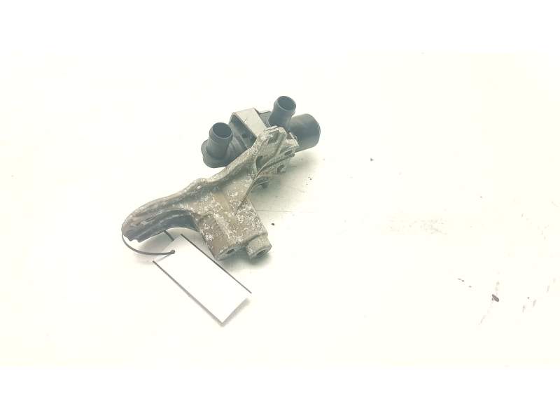 Recambio de bomba agua electrica para bmw 5 (f10) 518 d referencia OEM IAM 52188410  