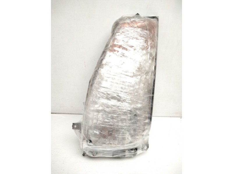 Recambio de faro izquierdo para nissan cabstar 110.45 referencia OEM IAM 89314251  26060BM500