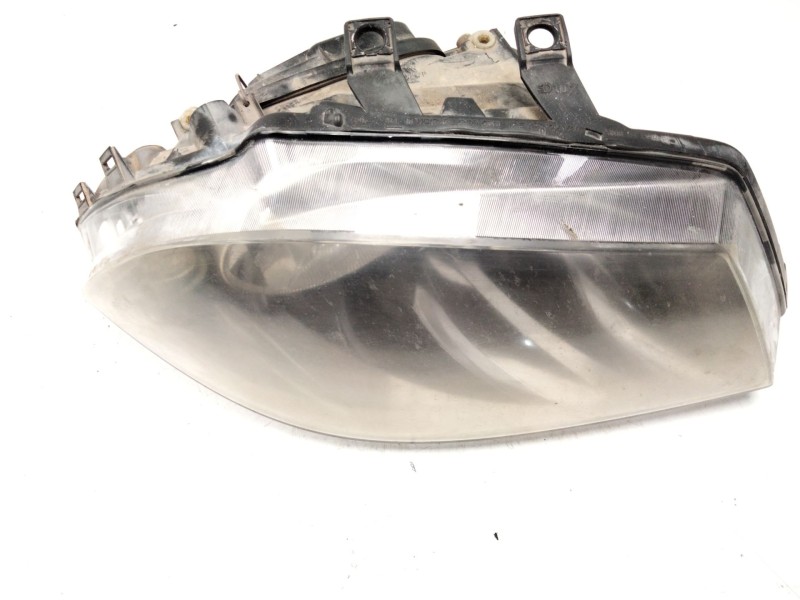 Recambio de faro derecho para seat ibiza iii (6l1) 1.6 16v referencia OEM IAM 6L1941006  