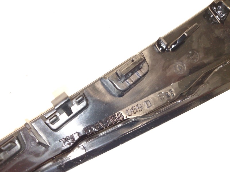 Recambio de moldura para volkswagen tiguan (5n_) 2.0 tdi 4motion referencia OEM IAM 5NA858069  