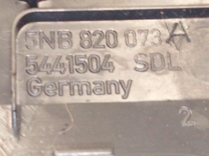 Recambio de moldura para volkswagen tiguan (5n_) 2.0 tdi 4motion referencia OEM IAM 5NB820073  