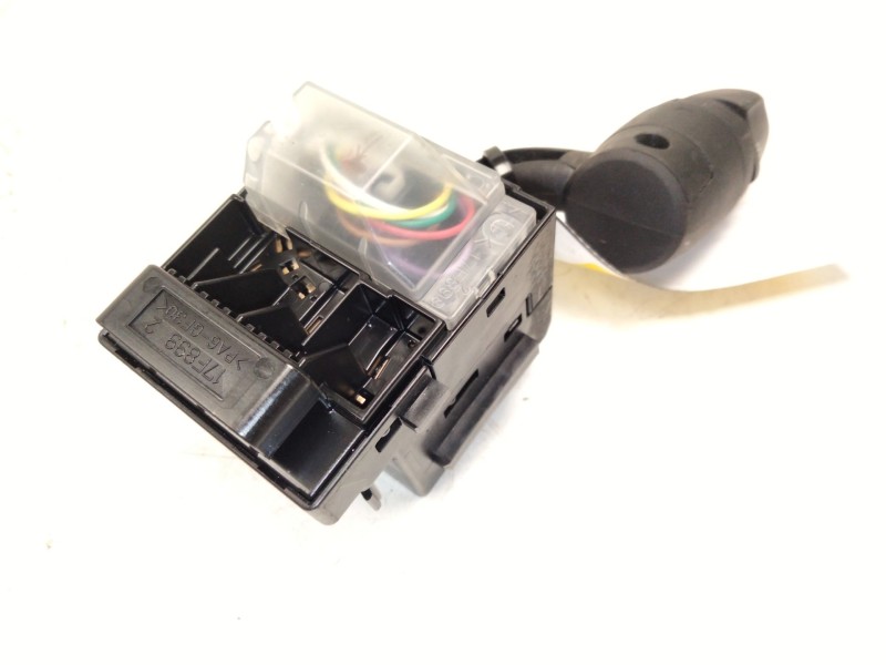 Recambio de mando limpia para mazda cx-5 (kf) 2.2 d referencia OEM IAM KD4717F899  